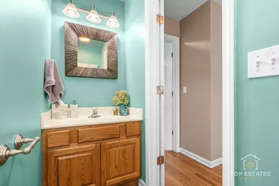 2303 Fox Bluff Lane, Spring Grove, IL 60081 - Photo 22