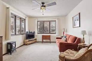 3906 Leominster Ave, Joliet, IL 60431 - Photo 4