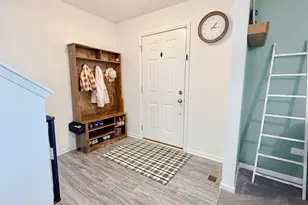 1013 Daniel St, Plano, IL 60545 - Photo 2