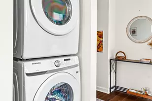 421 W Huron St, Chicago, IL 60654 - Photo 16