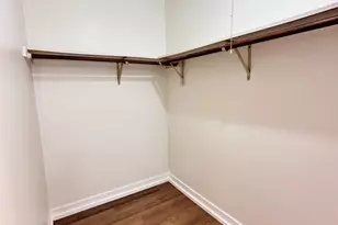 1313 Cass Ln E, Westmont, IL 60559 - Photo 12