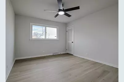 371 Bensley Avenue, Calumet City, IL 60409 - Photo 26