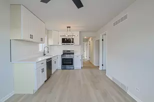 371 Bensley Ave, Calumet City, IL 60409 - Photo 12