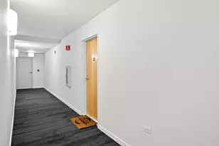 9725 Woods Dr, Skokie, IL 60077 - Photo 32