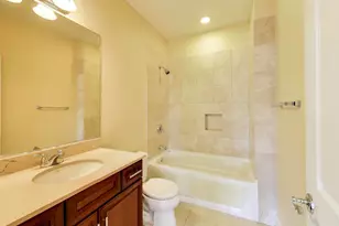 [Address not provided], Chicago, IL 60657 - Photo 16