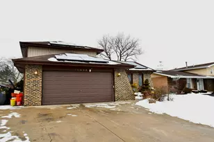 17032 Cregier Ave, South Holland, IL 60473 - Photo 2