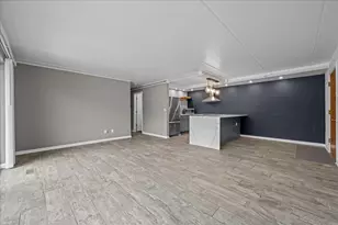 [Address not provided], Naperville, IL 60563 - Photo 4