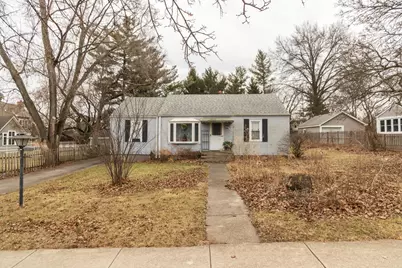 105 Traube Avenue, Downers Grove, IL 60515 - Photo 1