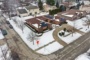 3724 Liberty Ln, Glenview, IL 60025 - Photo 38