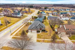 2315 Knollbrook Way, Bloomington, IL 61705 - Photo 54