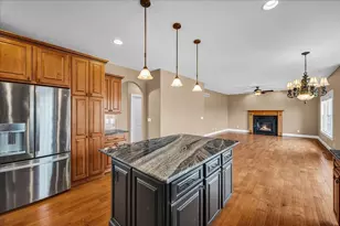 2315 Knollbrook Way, Bloomington, IL 61705 - Photo 16