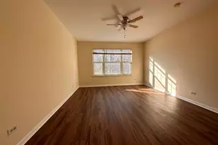 437 Pine Lake Cir, Vernon Hills, IL 60061 - Photo 12