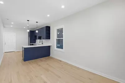 821 N Lockwood Avenue, Chicago, IL 60651 - Photo 12