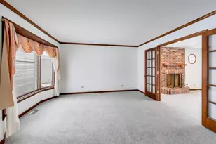 1111 Samstag Ct, Naperville, IL 60563 - Photo 12