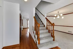 1111 Samstag Ct, Naperville, IL 60563 - Photo 6