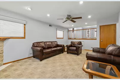 8545 Candlelight Drive, Willow Springs, IL 60480 - Photo 12