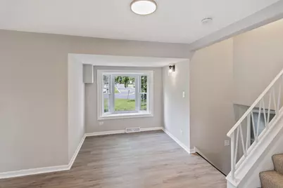 428 E 156th Place, South Holland, IL 60473 - Photo 8