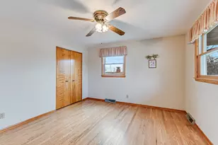 1724 Lincoln Ave, Crest Hill, IL 60403 - Photo 16