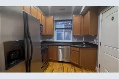 1430 N Maplewood Avenue #302, Chicago, IL 60622 - Photo 2