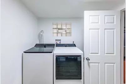 3702 W George Street, Chicago, IL 60618 - Photo 18