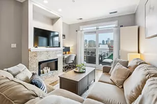 2700 N Halsted St, Chicago, IL 60614 - Photo 2