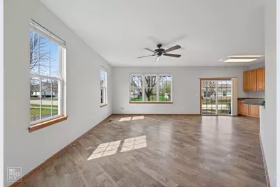 16501 Buckner Pond Way #16501, Crest Hill, IL 60403 - Photo 4