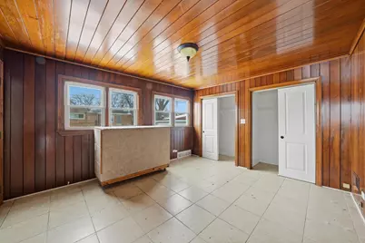 8818 S Merrill Avenue, Chicago, IL 60617 - Photo 14