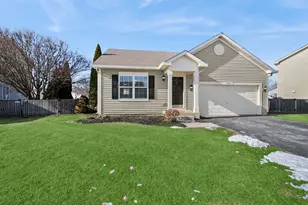 711 Osbron St, Plano, IL 60545 - Photo 2