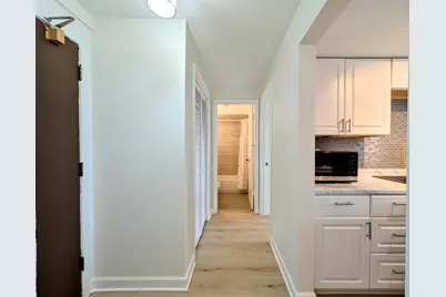 7540 N Ridge Boulevard #6C, Chicago, IL 60645 - Photo 10