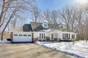 11 Wellington Ct, Lincolnshire, IL 60069 - Photo 2