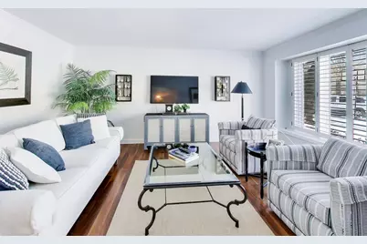 11 Wellington Court, Lincolnshire, IL 60069 - Photo 4