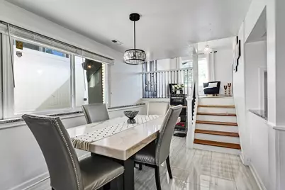 7702 W 66th Street, Bedford Park, IL 60501 - Photo 8