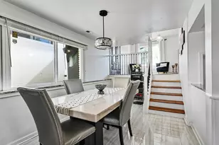 7702 W 66th St, Bedford Park, IL 60501 - Photo 8