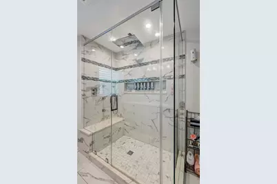 7702 W 66th Street, Bedford Park, IL 60501 - Photo 22