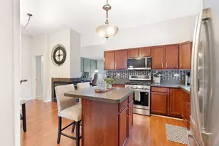 [Address not provided], Aurora, IL 60502 - Photo 8