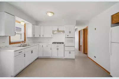 8645 W Summerdale Avenue #3, Chicago, IL 60656 - Photo 16