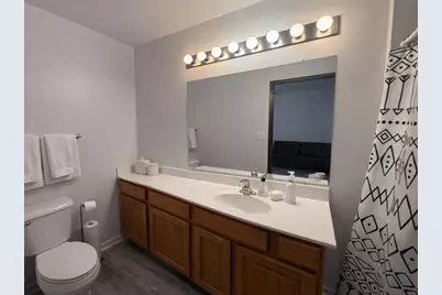 3370 W Brooke Avenue #410, Waukegan, IL 60087 - Photo 6