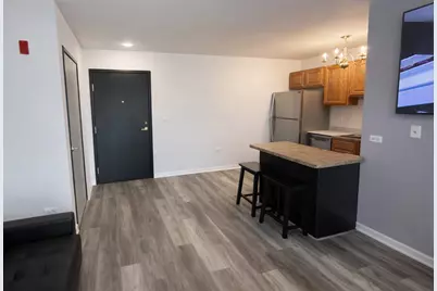 3370 W Brooke Avenue #410, Waukegan, IL 60087 - Photo 4