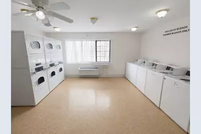 3370 W Brooke Avenue #410, Waukegan, IL 60087 - Photo 10