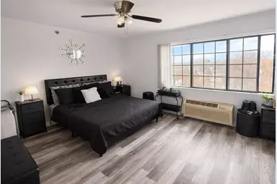 3370 W Brooke Avenue #410, Waukegan, IL 60087 - Photo 8