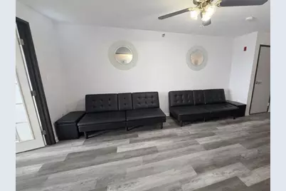 3370 W Brooke Avenue #410, Waukegan, IL 60087 - Photo 6