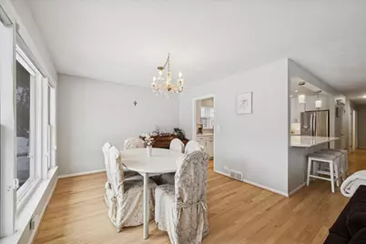 718 Lawler Avenue, Wilmette, IL 60091 - Photo 6