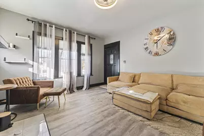 819 N Ash Street, Waukegan, IL 60085 - Photo 6