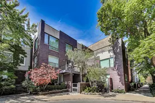 1720 N Cleveland Ave, Chicago, IL 60614 - Photo 2