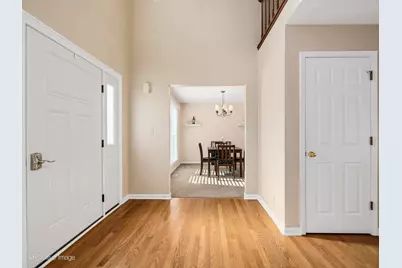 306 Carrie Court, North Aurora, IL 60542 - Photo 2