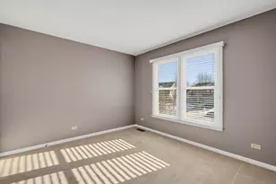 306 Carrie Ct, North Aurora, IL 60542 - Photo 16