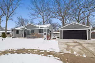 1177 Ridge Rd, Highland Park, IL 60035 - Photo 2