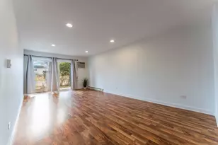 802 E Old Willow Rd, Prospect Heights, IL 60070 - Photo 6