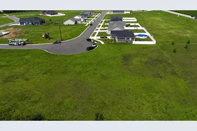 3 Crossing Court, Peru, IL 61354 - Photo 2