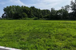 3 Crossing Ct, Peru, IL 61354 - Photo 1